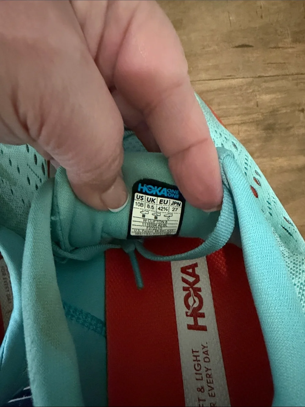 Hoka light aqua